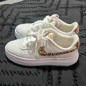 Worn one time very briefly! Nike Court Vision Altas!